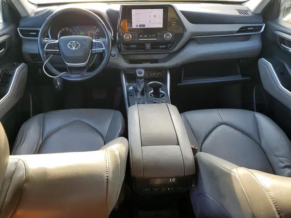 5TDKDRAH1PS018780 2023 TOYOTA HIGHLANDER - Image 8
