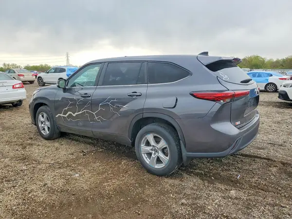 5TDKDRAH1PS020061 2023 TOYOTA HIGHLANDER - Image 2
