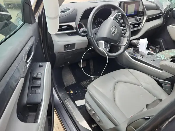 5TDKDRAH1PS024983 2023 TOYOTA HIGHLANDER - Image 8
