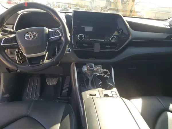 5TDKDRAH1PS034686 2023 TOYOTA HIGHLANDER - Image 8