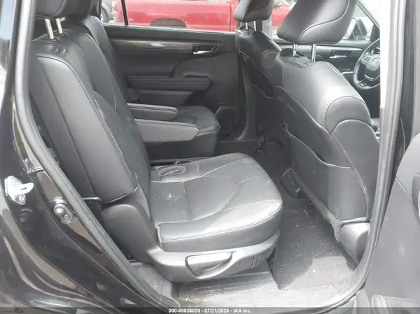 5TDKDRAH1PS043842 2023 TOYOTA HIGHLANDER - Image 8