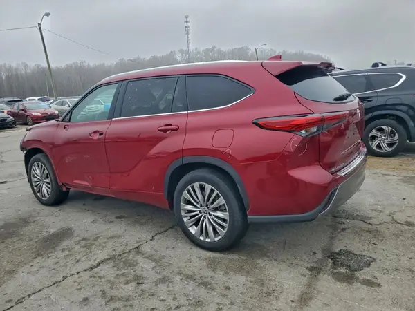 5TDKDRAH1PS044893 2023 TOYOTA HIGHLANDER - Image 2