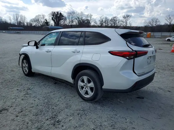5TDKDRAH1PS500505 2023 TOYOTA HIGHLANDER - Image 2