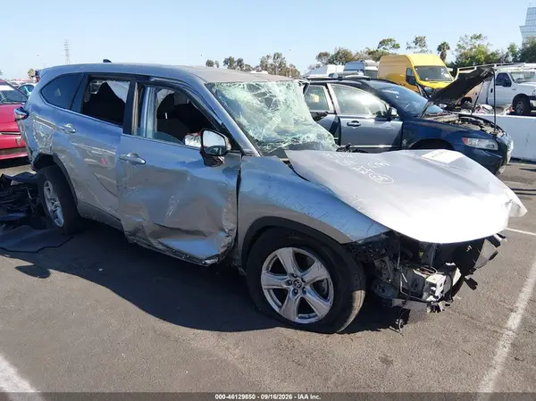 5TDKDRAH1PS502044 2023 TOYOTA HIGHLANDER - Image 1
