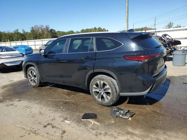 5TDKDRAH1PS512864 2023 TOYOTA HIGHLANDER - Image 2