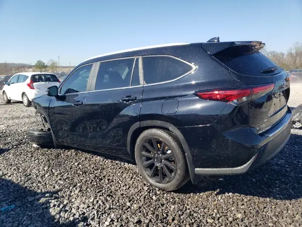 5TDKDRAH1PS523251 2023 TOYOTA HIGHLANDER - Image 2