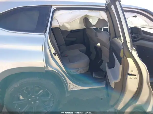 5TDKDRAH1PS525548 2023 TOYOTA HIGHLANDER - Image 8