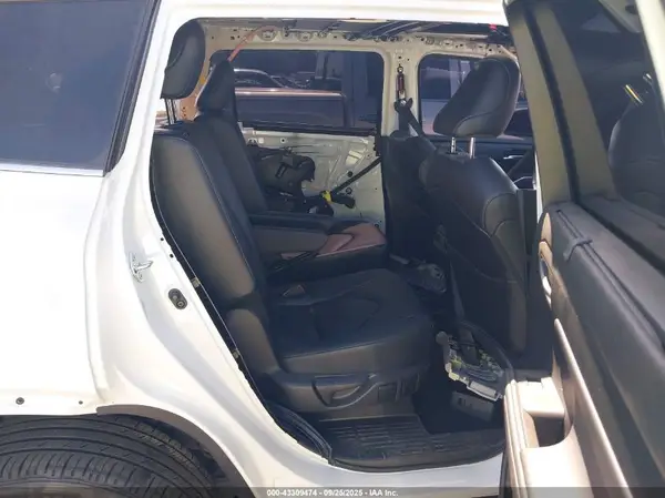 5TDKDRAH1RS051894 2024 TOYOTA HIGHLANDER - Image 8
