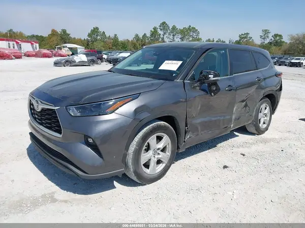 5TDKDRAH1RS053791 2024 TOYOTA HIGHLANDER - Image 2