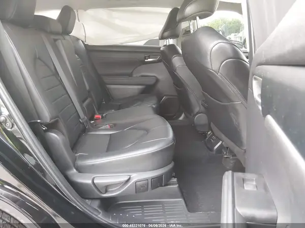 5TDKDRAH1RS527903 2024 TOYOTA HIGHLANDER - Image 8