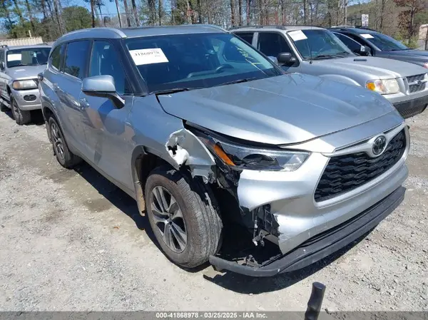 5TDKDRAH1RS528243 2024 TOYOTA HIGHLANDER - Image 1