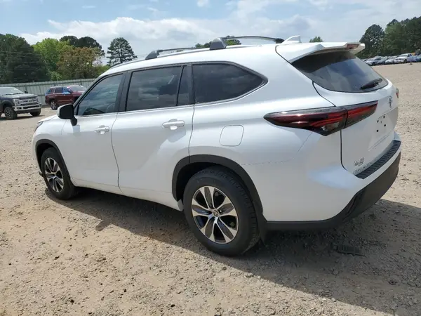 5TDKDRAH1RS534978 2024 TOYOTA HIGHLANDER - Image 2