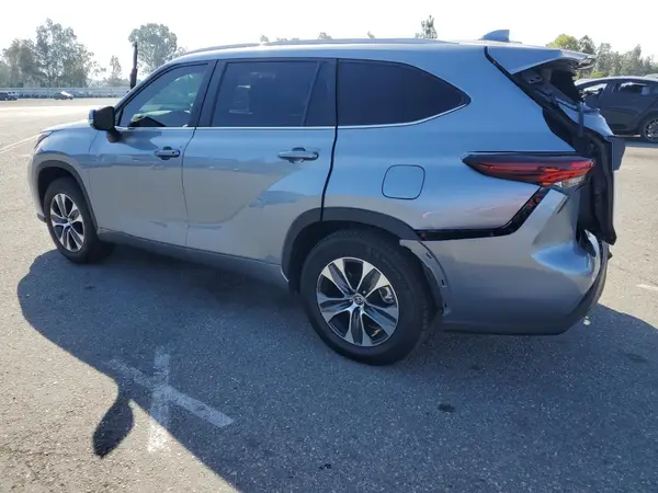 5TDKDRAH1RS535743 2024 TOYOTA HIGHLANDER - Image 2