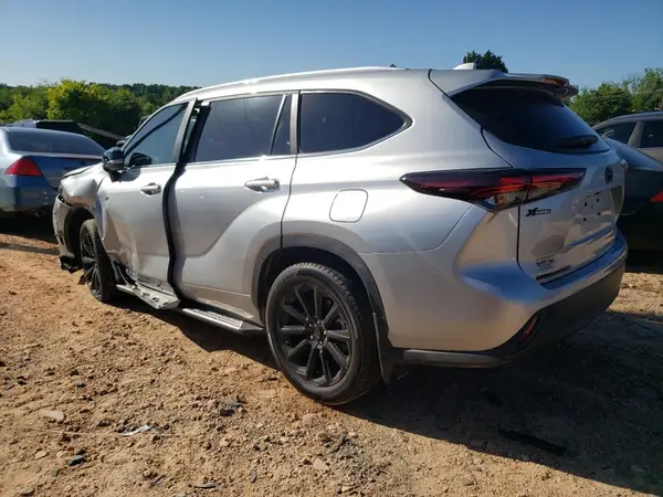 5TDKDRAH1RS540537 2024 TOYOTA HIGHLANDER - Image 2