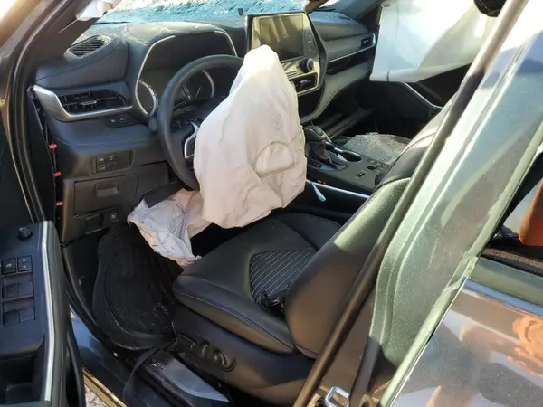 5TDKDRAH1RS544488 2024 TOYOTA HIGHLANDER - Image 8