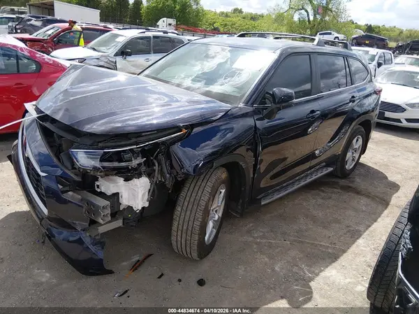 5TDKDRAH1SS550863 2025 TOYOTA HIGHLANDER - Image 2