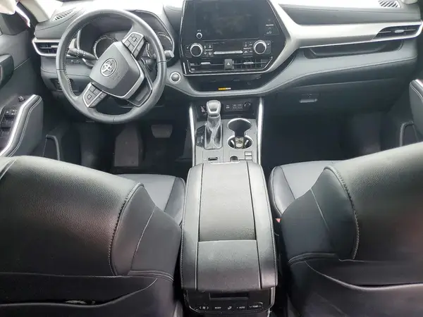 5TDKDRAH1SS551107 2025 TOYOTA HIGHLANDER - Image 8