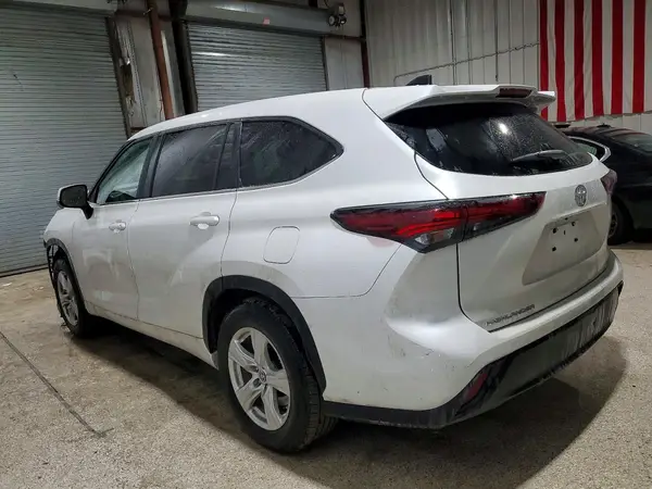 5TDKDRAH1SS551544 2025 TOYOTA HIGHLANDER - Image 2