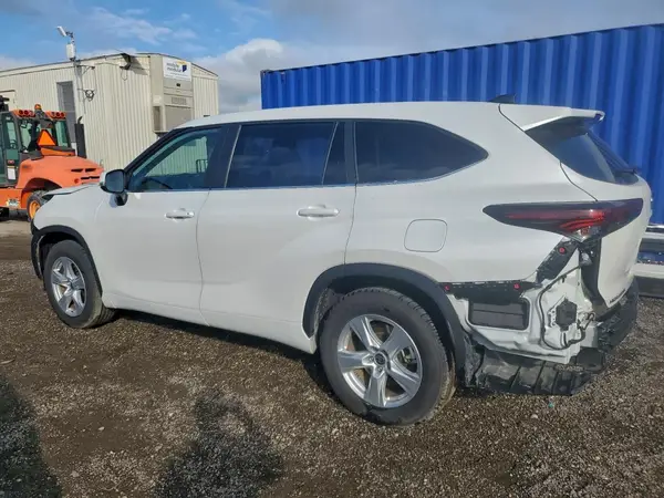 5TDKDRAH1SS551608 2025 TOYOTA HIGHLANDER - Image 2