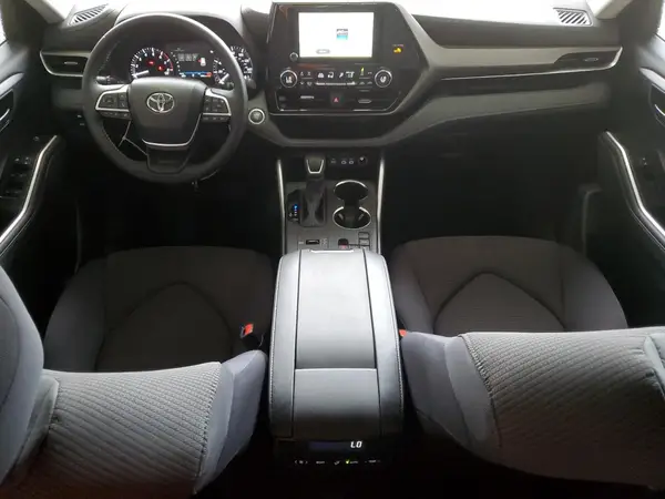 5TDKDRAH1SS555027 2025 TOYOTA HIGHLANDER - Image 8