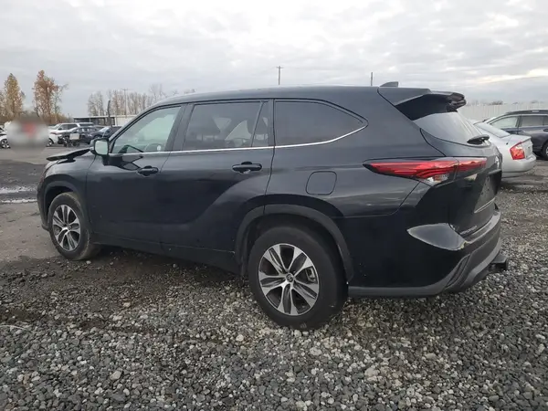 5TDKDRAH2PS007691 2023 TOYOTA HIGHLANDER - Image 2