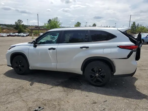 5TDKDRAH2PS009392 2023 TOYOTA HIGHLANDER - Image 2