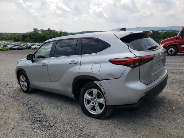 5TDKDRAH2PS016293 2023 TOYOTA HIGHLANDER - Image 2