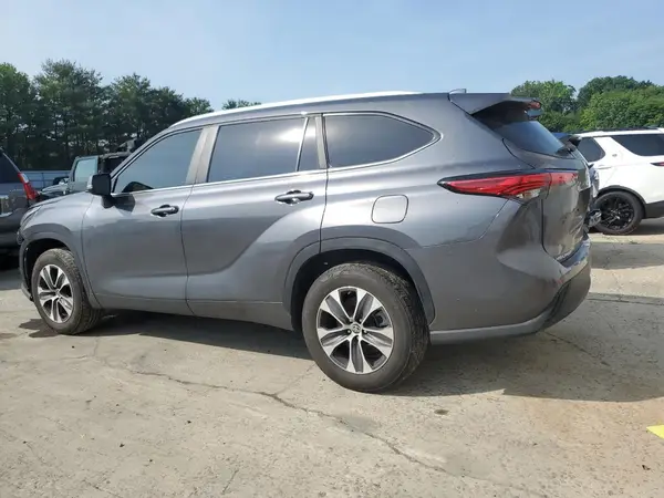 5TDKDRAH2PS034664 2023 TOYOTA HIGHLANDER - Image 2
