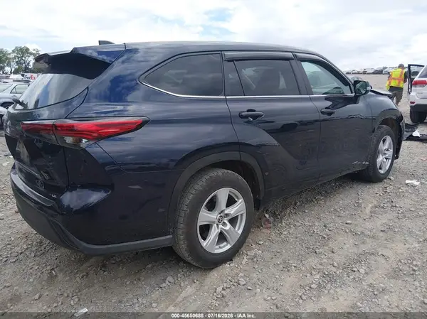 2023 TOYOTA HIGHLANDER IAAI lot 45650688 auction photo 4