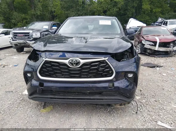 2023 TOYOTA HIGHLANDER IAAI lot 45650688 auction photo 6