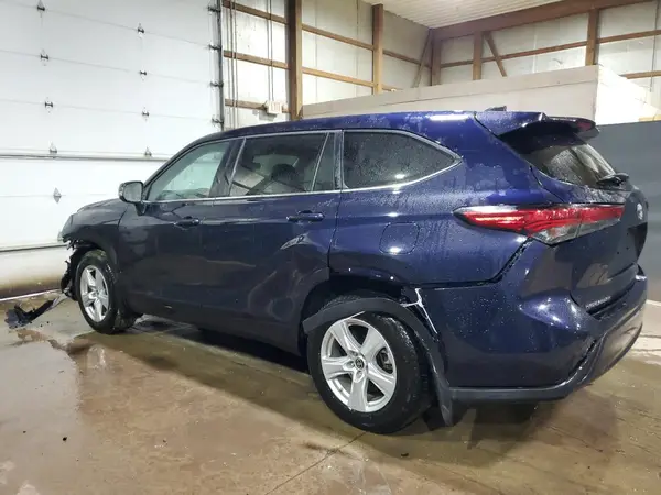 5TDKDRAH2PS502473 2023 TOYOTA HIGHLANDER - Image 2