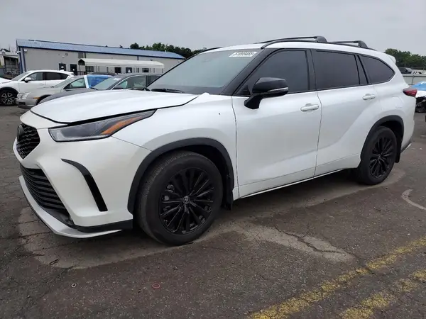 5TDKDRAH2PS507706 2023 TOYOTA HIGHLANDER - Image 1