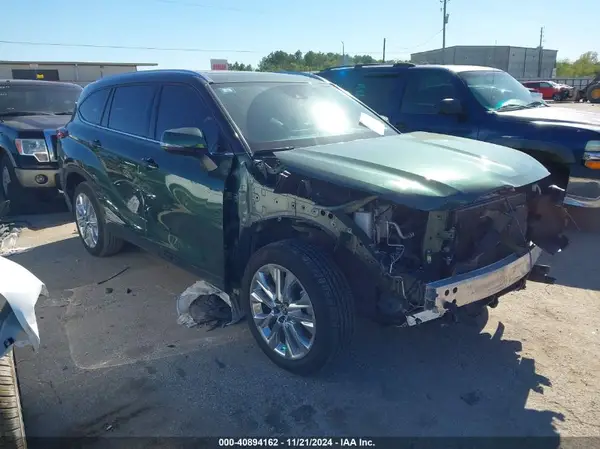 5TDKDRAH2RS528607 2024 TOYOTA HIGHLANDER - Image 1