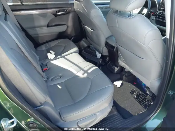5TDKDRAH2RS528607 2024 TOYOTA HIGHLANDER - Image 8
