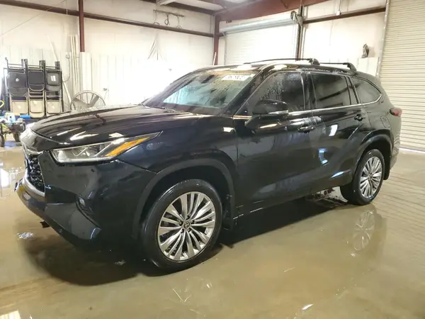 5TDKDRAH2RS529157 2024 TOYOTA HIGHLANDER - Image 1