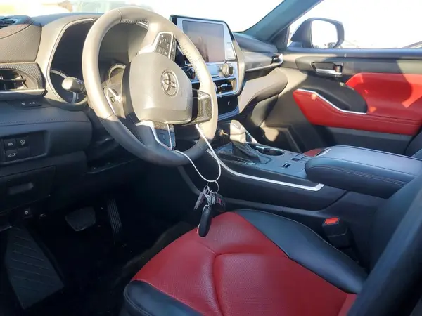 5TDKDRAH2RS536061 2024 TOYOTA HIGHLANDER - Image 8