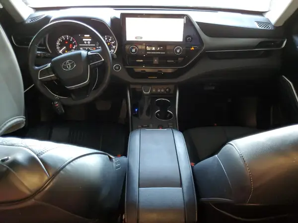 5TDKDRAH2RS541440 2024 TOYOTA HIGHLANDER - Image 8
