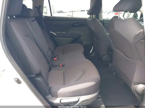 5TDKDRAH2RS542829 2024 TOYOTA HIGHLANDER - Image 8