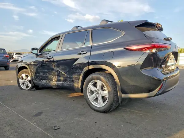 5TDKDRAH2SS556641 2025 TOYOTA HIGHLANDER - Image 2