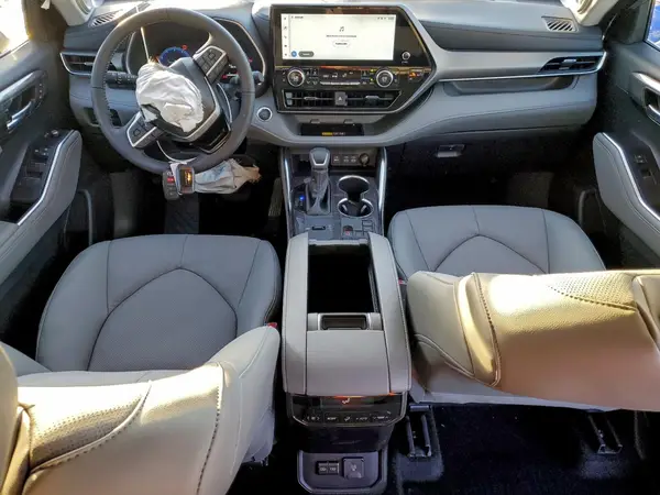 5TDKDRAH2SS556896 2025 TOYOTA HIGHLANDER - Image 8