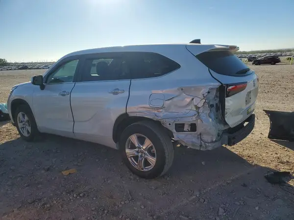 5TDKDRAH3PS006520 2023 TOYOTA HIGHLANDER - Image 2