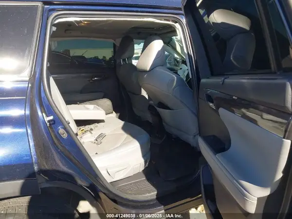 5TDKDRAH3PS006839 2023 TOYOTA HIGHLANDER - Image 8
