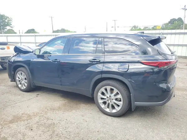 5TDKDRAH3PS008154 2023 TOYOTA HIGHLANDER - Image 2