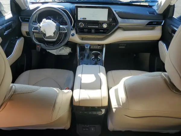 5TDKDRAH3PS013693 2023 TOYOTA HIGHLANDER - Image 8