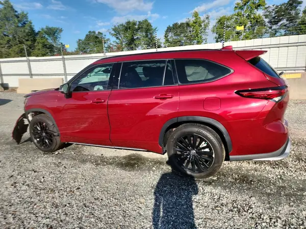5TDKDRAH3PS022698 2023 TOYOTA HIGHLANDER - Image 2