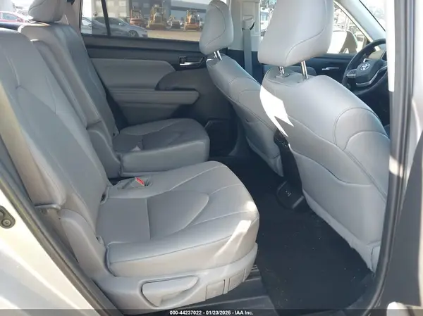 5TDKDRAH3PS024600 2023 TOYOTA HIGHLANDER - Image 8