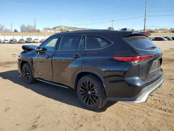 5TDKDRAH3PS029053 2023 TOYOTA HIGHLANDER - Image 2
