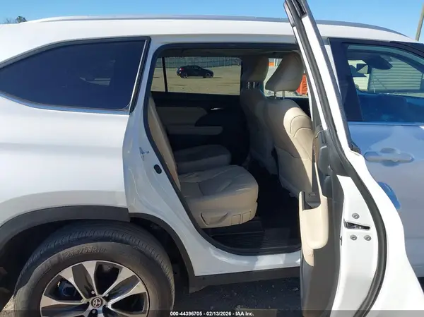 5TDKDRAH3PS029442 2023 TOYOTA HIGHLANDER - Image 8