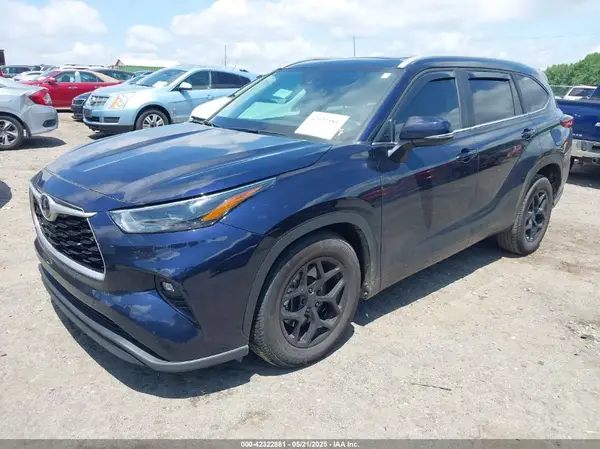 5TDKDRAH3PS044250 2023 TOYOTA HIGHLANDER - Image 2