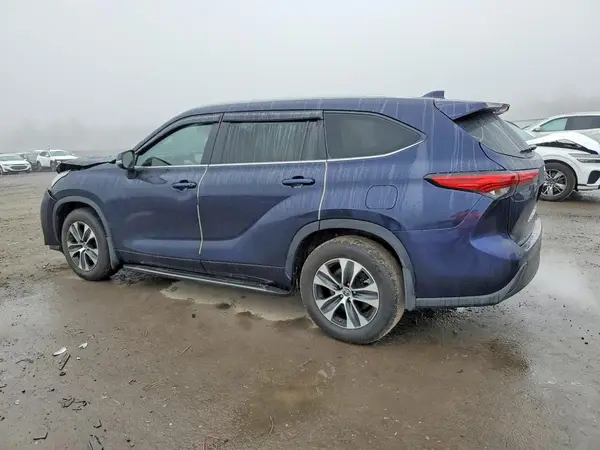 5TDKDRAH3PS047004 2023 TOYOTA HIGHLANDER - Image 2